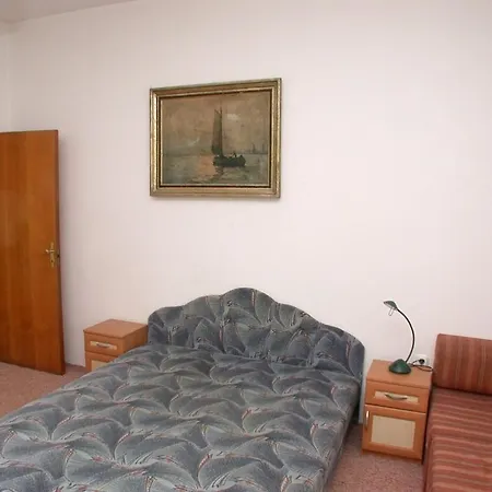 House And Apt. In 26586